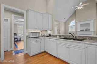 301 Foxwood Lane, Wilmington, NC 28409 – photo 17: 42-web-or-mls-DSC09657