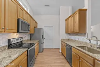 4028 Rounding Bend Lane, Wilmington, NC 28412 – photo 15: 13-web-or-mls-BTS01873