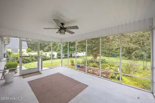 303 Deerfield Drive, New Bern, NC 28562 — 3-bedroom home in Deerfield, New Bern, NC, photo 4 of 53: 303 Deerfield Drive