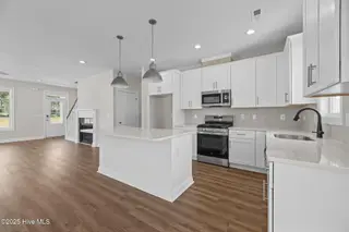 1009 Brighton Drive, New Bern, NC 28562 – photo 16: 25-web-or-mls-DSC_2910
