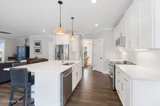 542 Deer Creek Drive, Cape Carteret, NC 28584 – photo 14: Kitchen