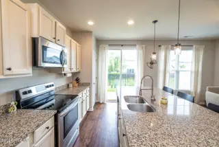 506 Orbison Drive, Wilmington, NC 28411 — 3-bedroom townhome in The Reserve at West Bay Estates Townhomes, Wilmington, NC, photo 14 of 39