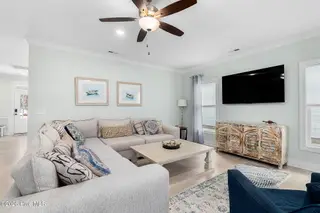 163 Freedom Park Road, Beaufort, NC 28516 – photo 8: Living Room