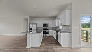 211 Lake Tyler Drive, New Bern, NC 28560 – photo 6: 27-web-or-mls-DSC_2148