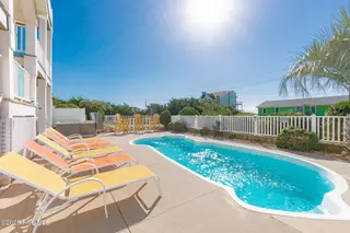 1010 Ocean Drive, Emerald Isle, NC 28594 – photo 11: 7-web-or-mls-chadwick-visuals-1010-ocean