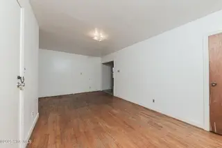 39 Sophia Drive, Jacksonville, NC 28540 — 3-bedroom home in Lakeview Park, Jacksonville, NC, photo 17 of 51: LivingRoom
