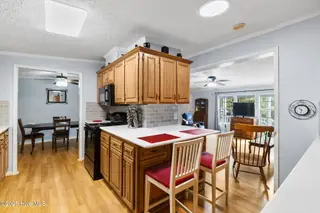536 Capeside Drive, Wilmington, NC 28412 – photo 8: 21-web-or-mls-GI - 536 Capeside Dr - Lis