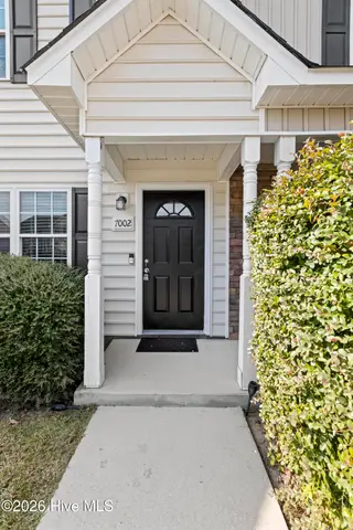 7002 Banister Loop, Jacksonville, NC 28546 — 2-bedroom townhome in The Gables, Jacksonville, NC, photo 3 of 24