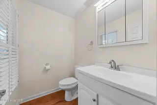 1370 Hope Drive, Greenville, NC 27858 – photo 7: 29-web-or-mls-LHV_4379