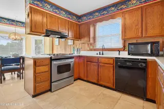 189 E Second Street, Ocean Isle Beach, NC 28469 – photo 12: 20-https---www