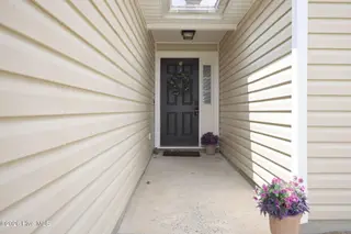 3172 Ruth Court, Greenville, NC 27834 – photo 7: 17-web-or-mls-IMG_0005 (1)