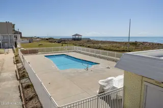 2401 W Fort Macon Road 136, Atlantic Beach, NC 28512 – photo 5: 23-web-or-mls-1S3A4992