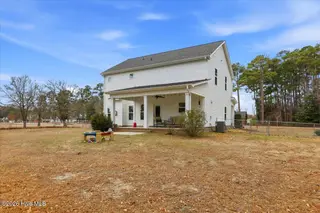 614 Deer Acres Drive, Goldsboro, NC 27530 — 4-bedroom home in Deer Acres, Goldsboro, NC, photo 9 of 49: 09-614 Deer Acres Dr-9 - Copy
