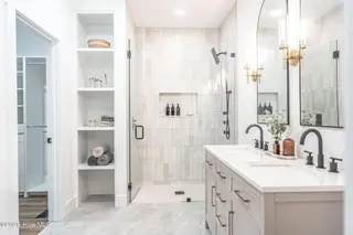 399 Spring Lake Drive, Pinehurst, NC 28374 – photo 22: Primary Ensuite