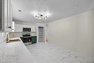 300 Walnut Drive, Jacksonville, NC 28540 – photo 10