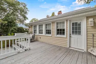 102 N 25th Street, Wilmington, NC 28405 — 2-bedroom home, Wilmington, NC, photo 17 of 35: Deck