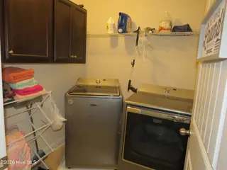 104 Falken Court, New Bern, NC 28562 – photo 16: laundry closet