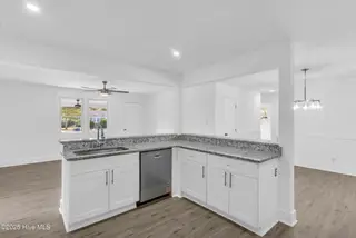 704 Vernon Drive, Jacksonville, NC 28540 – photo 12: dsc06467