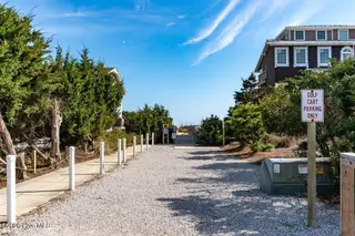 122 Purdie Drive, Emerald Isle, NC 28594 — 3-bedroom home in Oakland Hills, Emerald Isle, NC, photo 20 of 22: Oakland Hills Beach Access 1