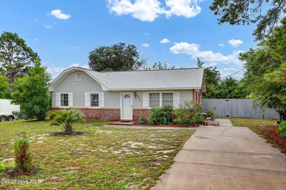 325 Burbank Road, Wilmington, NC 28412 – photo 1 of 27: 001_img_6204_869