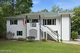 308 Silver Creek Landing Road, Swansboro, NC 28584 – photo 7: 308 Silver Creek Landing Rd