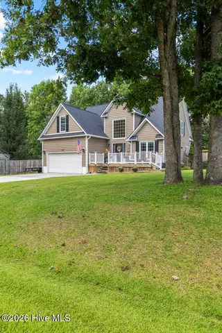 924 Mandarin Trail, Jacksonville, NC 28540 — 3-bedroom home, Jacksonville, NC, photo 3 of 57