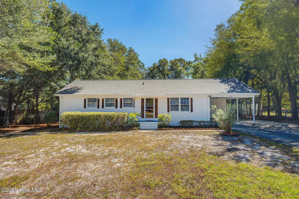 1102 Adelaide Drive, Wilmington, NC 28412 — 4-bedroom home in Hanover Heights, Wilmington, NC, photo 1 of 43: 1102AdelaideDrive(1)