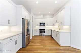 1103 Congressional Lane, Wilmington, NC 28411 – photo 15: 03kitchen