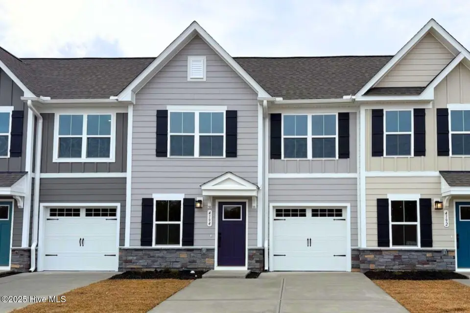 4194 Farmfield Drive, Navassa, NC 28451 – photo 1 of 30: 24C