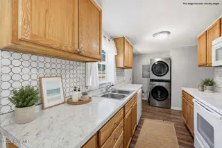 518 Ruth Avenue, New Bern, NC 28560 – photo 12: Kitchen