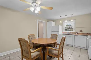 1204 Castle Street, Wilmington, NC 28401 – photo 13: 21-web-or-mls-DSC04218