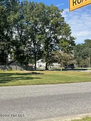 112 N Lee Street, Whiteville, NC 28472 – photo 17: 20250920153318283880000000-o