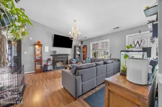 266 Parnell Road, Hubert, NC 28539 – photo 6: 21_living room