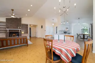 1309 Pelican Drive, New Bern, NC 28560 — 3-bedroom home in Fairfield Harbour, New Bern, NC, photo 12 of 51: 1309 Pelican Drive, New Bern, NC