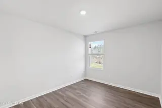 505 Sandy Hollow Drive, Jacksonville, NC 28540 – photo 13: Photo of similar home