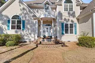 8808 Sedgley Drive, Wilmington, NC 28412 – photo 3: front entryway