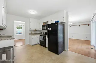 210 Nottingham Drive, Havelock, NC 28532 – photo 13: 14-web-or-mls-DSC_3330