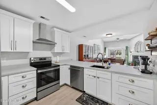 6204 Inland Greens Drive, Wilmington, NC 28405 – photo 24: 6204InlandGreenDrive-23