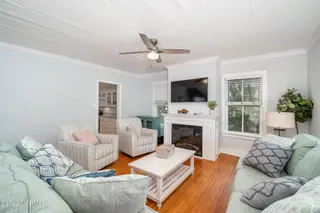 212 Broad Street, Beaufort, NC 28516 – photo 13: wood floors