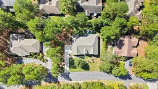 2 Macon Lane, Pinehurst, NC 28374 — 3-bedroom home in Pinehurst No. 6, Pinehurst, NC, photo 6 of 46: 6-web-or-mls-dji_fly_20260928_141056_069