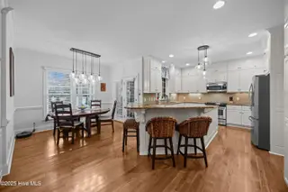 900 Chesapeake Place, Greenville, NC 27858 – photo 6: Kitchen