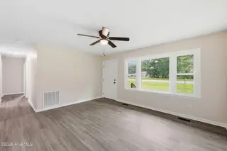 1040 Broad Creek Road, New Bern, NC 28560 – photo 6: 13-web-or-mls-0C0A7737