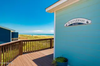 405 Ocean Drive, Emerald Isle, NC 28594 – photo 23: 30-web-or-mls-cchadwick-visuals-405-ocea