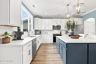109 S Wild Indigo Place, Hampstead, NC 28443 — 4-bedroom home in Magnolia Reserve, Hampstead, NC, photo 10 of 44
