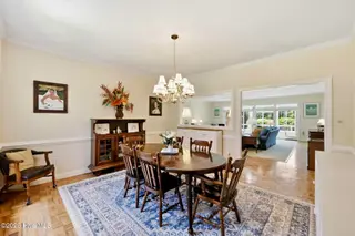 204 Firestone Court, New Bern, NC 28562 – photo 14: 15. 26-web-or-mls-0C0A4514