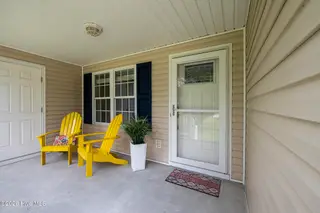 122 Laura Drive, New Bern, NC 28562 – photo 7: 122 Laura Drive, New Bern, NC