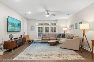 2537 St James Drive SE 901, Southport, NC 28461 — 3-bedroom condo in St James, Southport, NC, photo 9 of 46: Living room