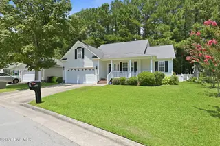 226 Monterey Circle, New Bern, NC 28562 – photo 2: 2-web-or-mls-DSC_6952