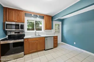 390 E Indiana Avenue, Southern Pines, NC 28387 – photo 22: 27-web-or-mls-IMG_3955
