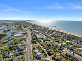 312 E Bogue Boulevard, Atlantic Beach, NC 28512 – photo 2: Incredible Atlantic Beach home
